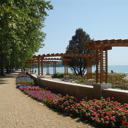 Holiday Exclusive Apartman Balatonfuered Balatonfured Exterior photo